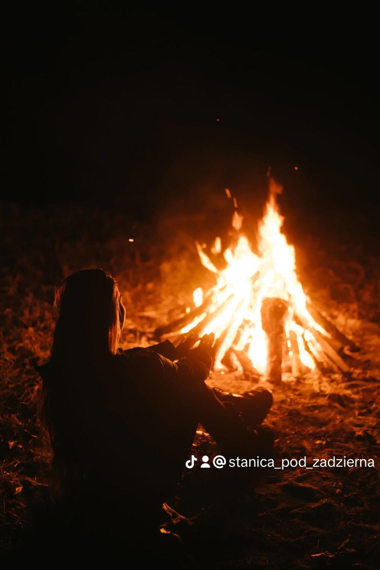 Stanica Pod Zadzierna Domki Caloroczne Lubawka Exteriör bild