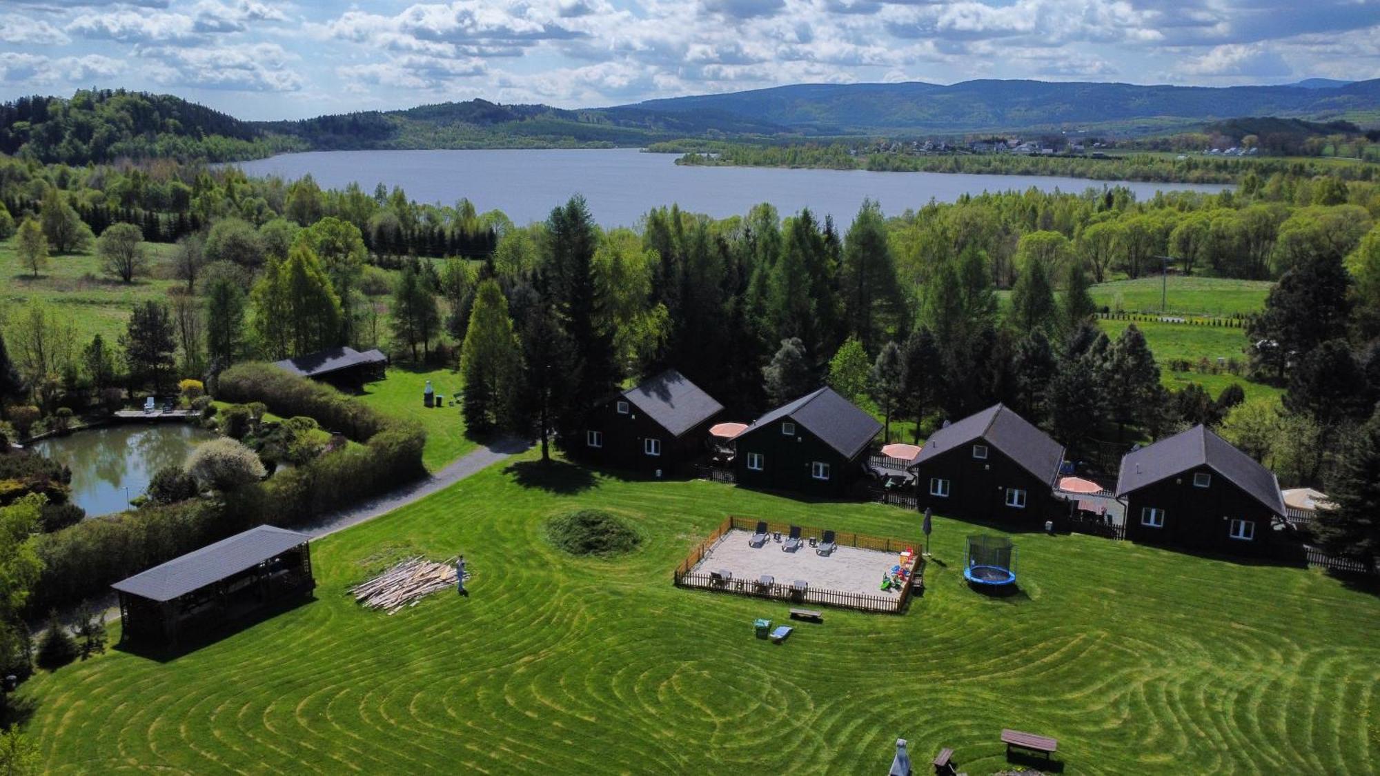 Stanica Pod Zadzierna Domki Caloroczne Lubawka Exteriör bild